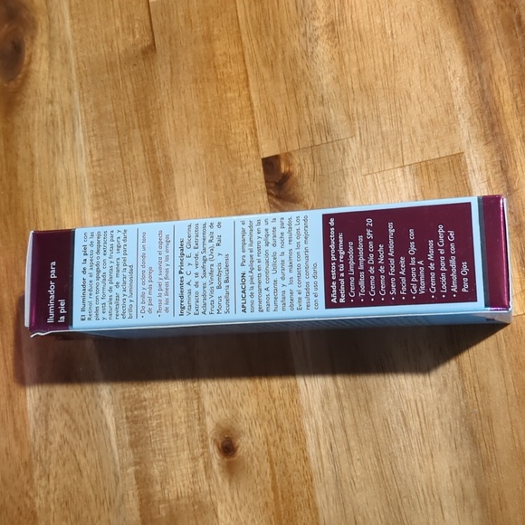 Retinol_Skincare Cosmetics_Skin Brightener_ Skin Tone Corrector NWT - Picture 7 of 10